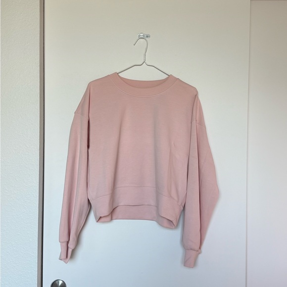 Lululemon Softstreme Perfectly Oversized Cropped Crew - Picture 2 of 5